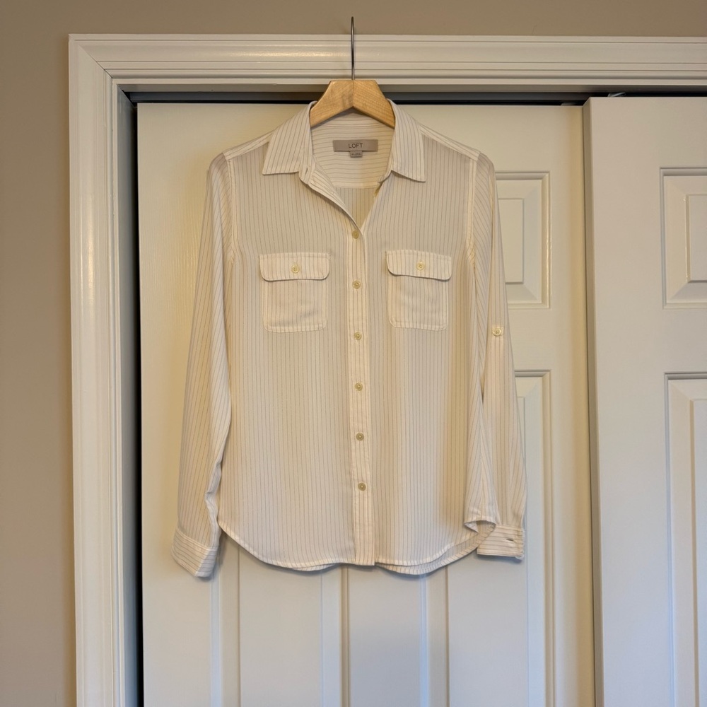 Loft Women’s Button Down Silver Striped Blouse Cream White Long Sleeve XS